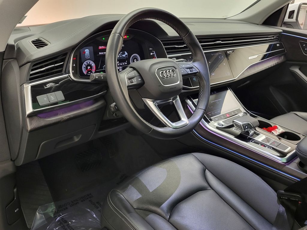 Thumbnail: 2023 Audi Q8 - 28