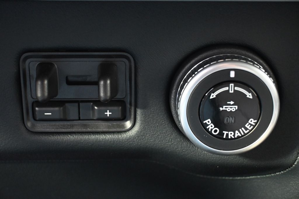 New 2026 White Lincoln Reserve image 32