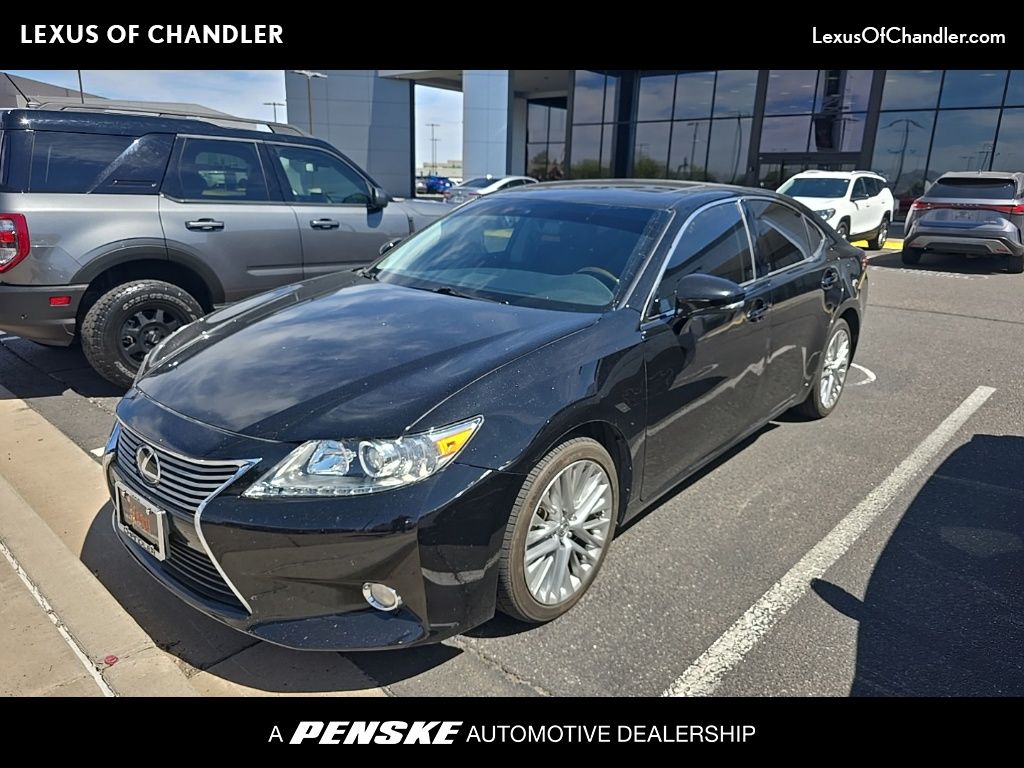 Thumbnail: 2013 Lexus ES - 1