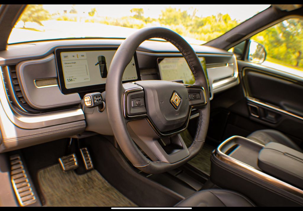 Interior 12