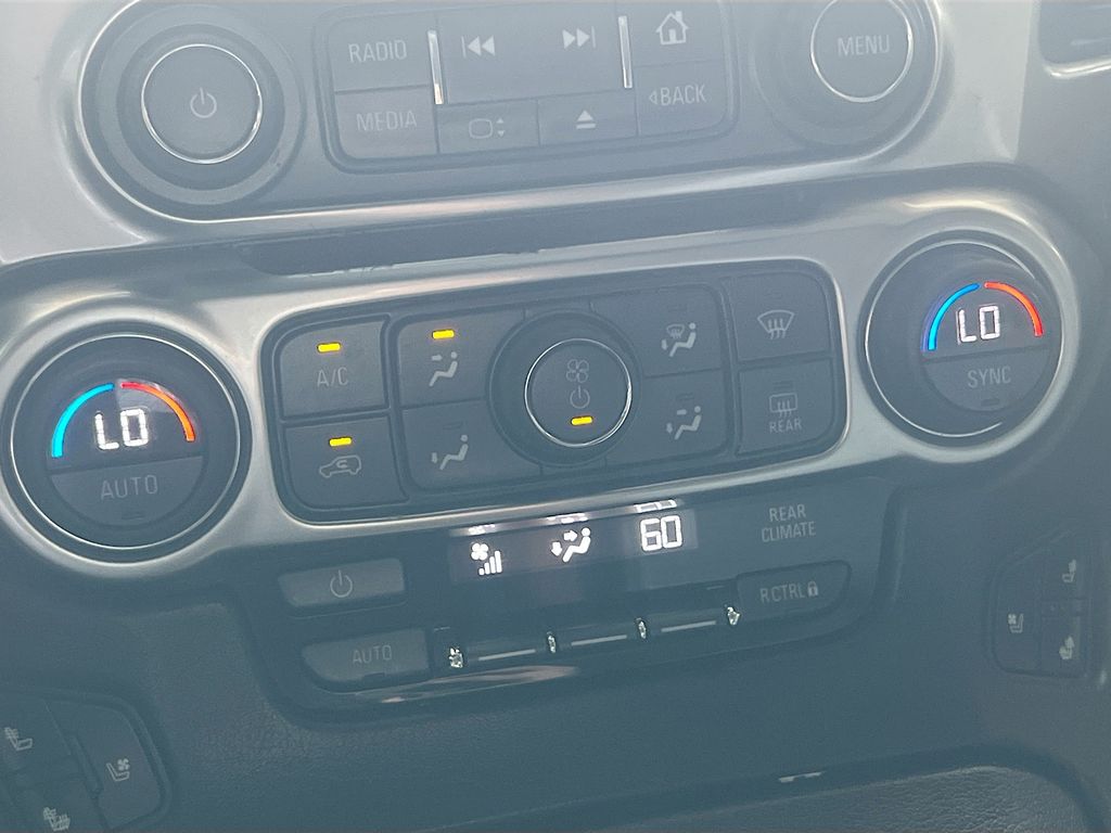 Used 2019 Silver Chevrolet Premier image 16