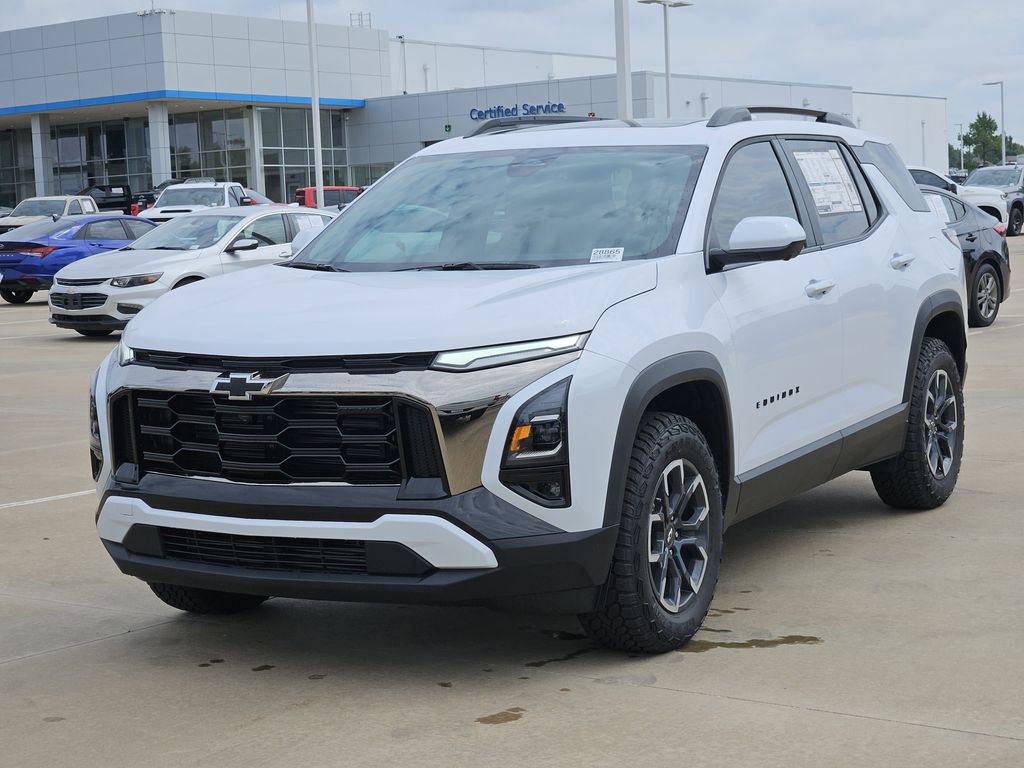 2026 Chevrolet Equinox ACTIV photo 2