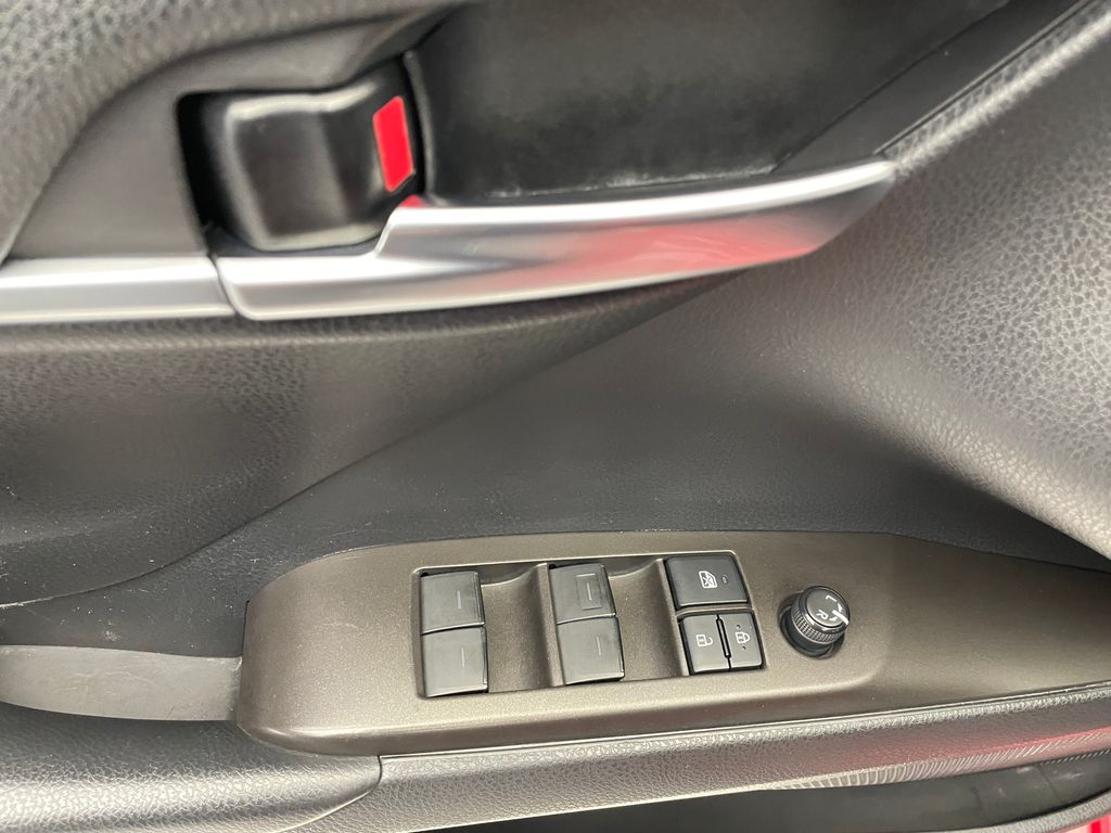 Thumbnail: 2021 Toyota Camry - 10