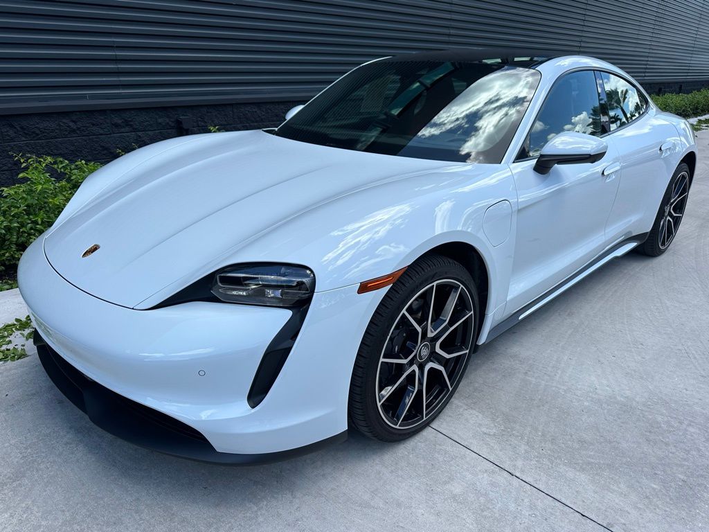 2023 Porsche Taycan  6