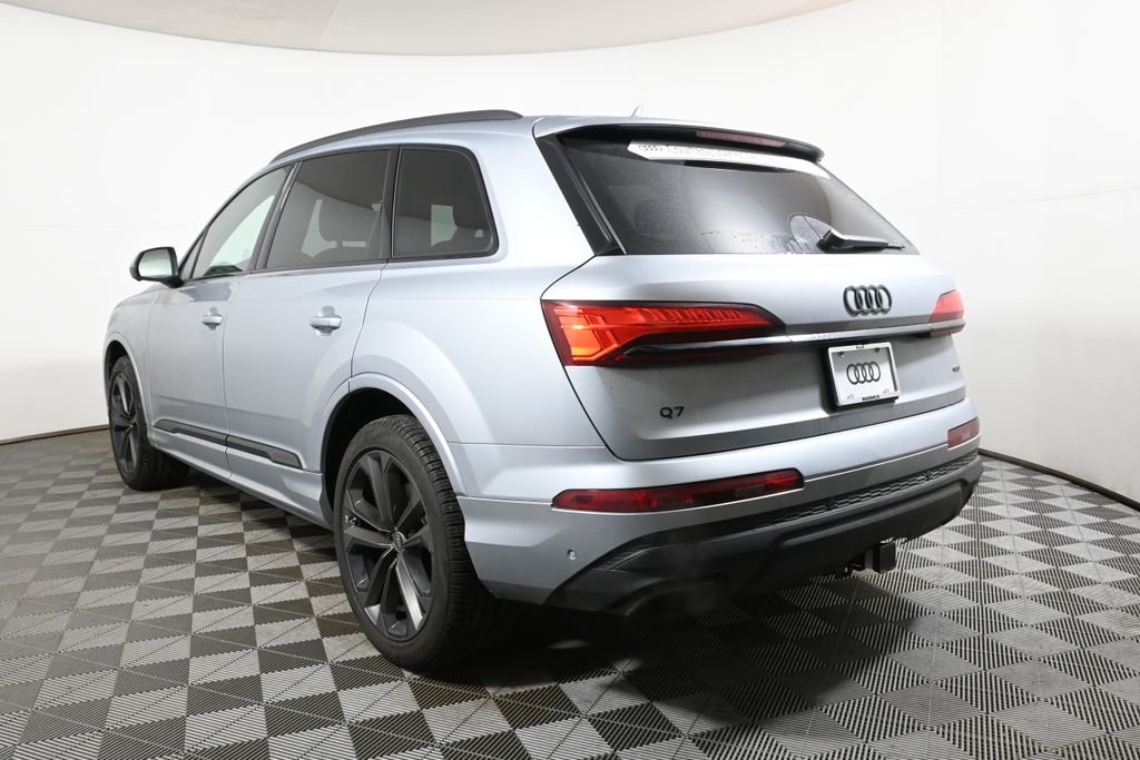 Thumbnail: 2025 Audi Q7 - 5