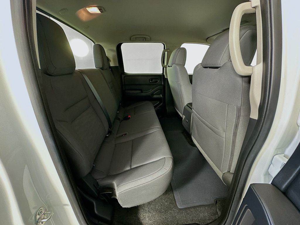 Thumbnail: 2025 Nissan Frontier - 25