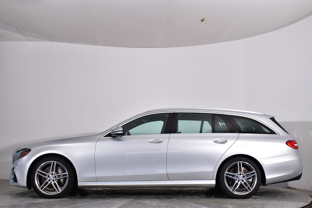 Thumbnail: 2017 Mercedes-Benz E-Class - 2