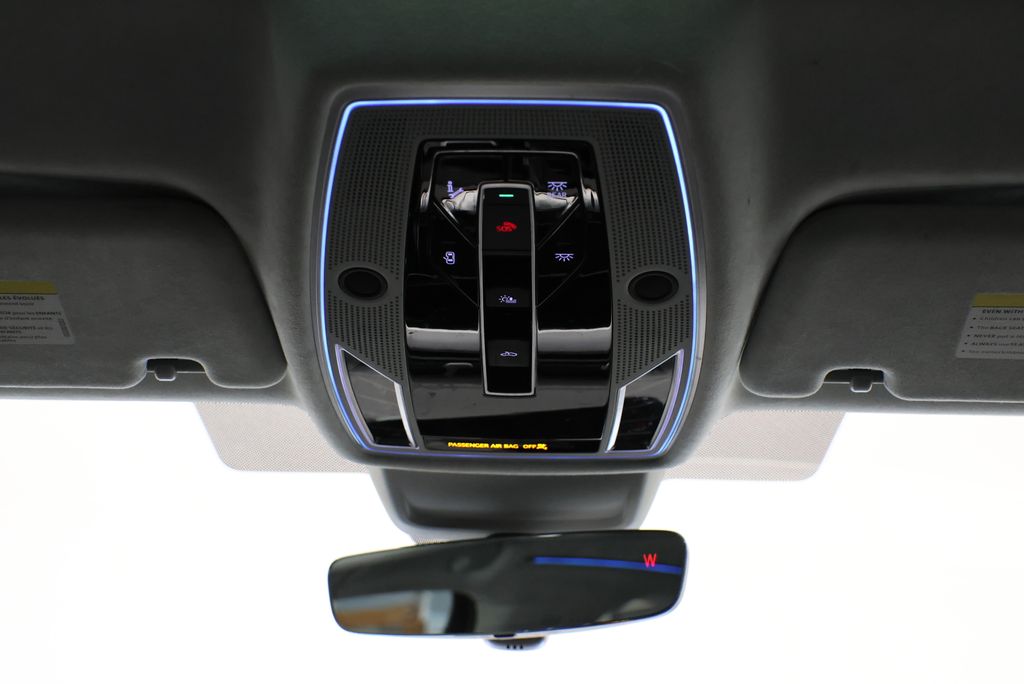 Thumbnail: 2019 Audi A8 - 16