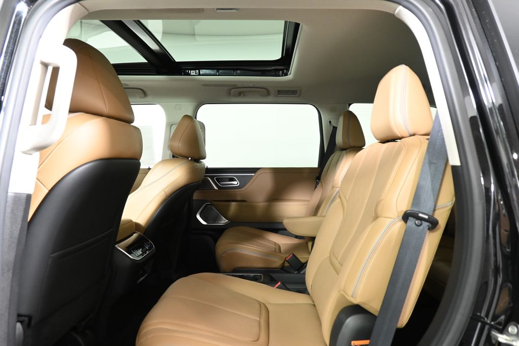 2025 INFINITI QX80 Sensory 27