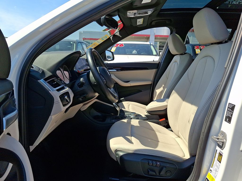 Thumbnail: 2021 BMW X1 - 14