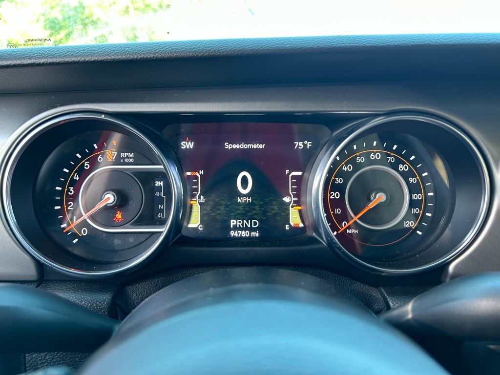 Thumbnail: 2021 Jeep Wrangler - 22