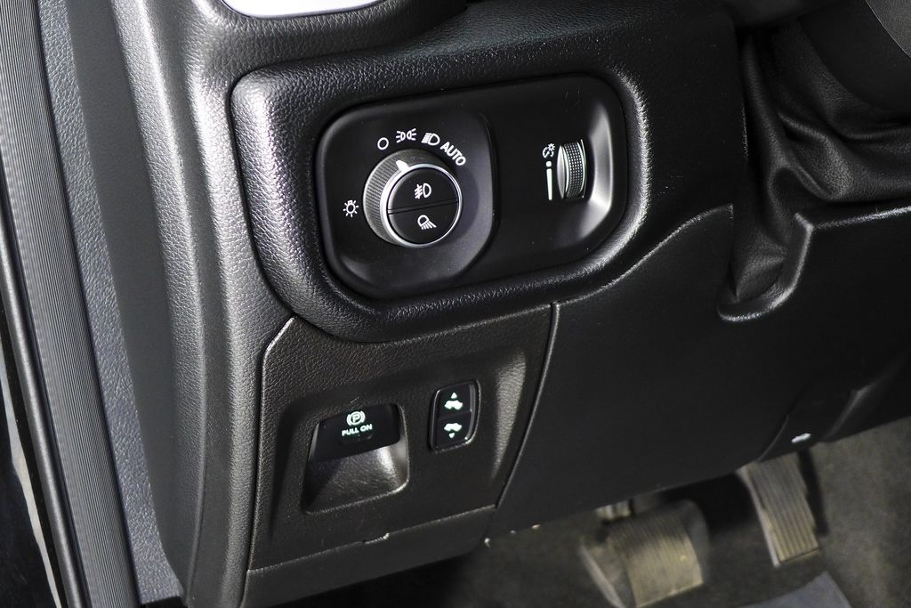 Thumbnail: 2022 RAM 1500 - 25