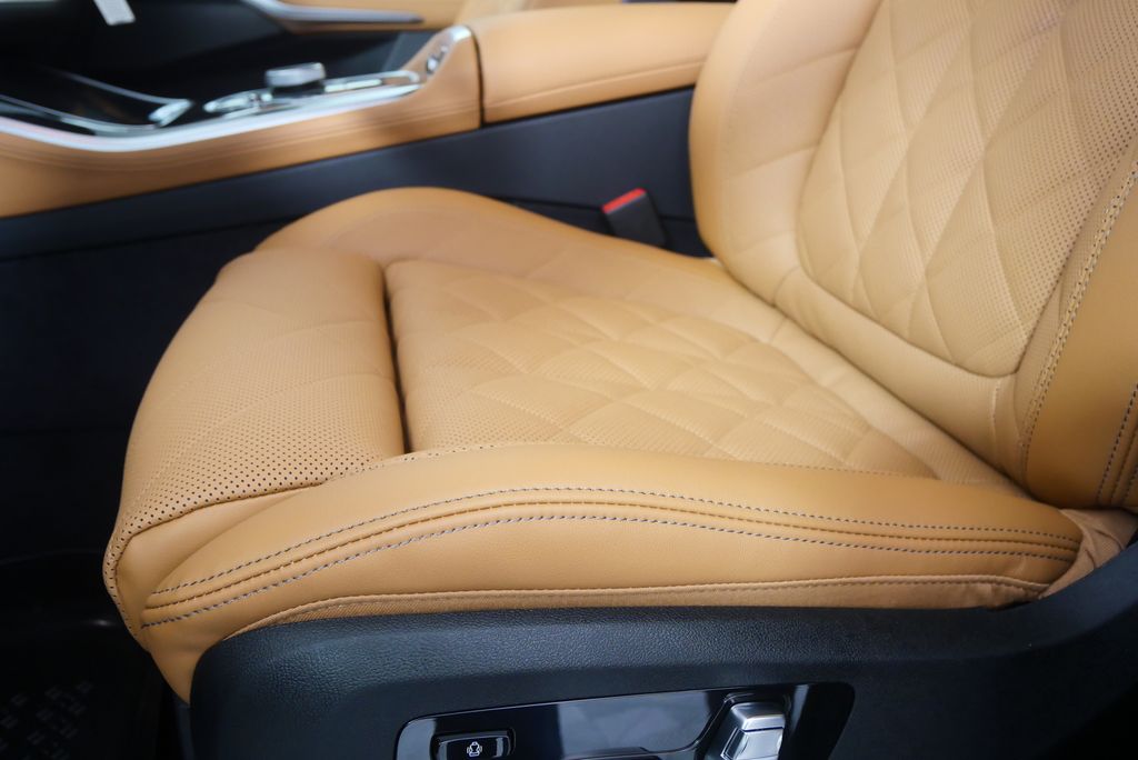 Thumbnail: 2026 BMW X5 - 10