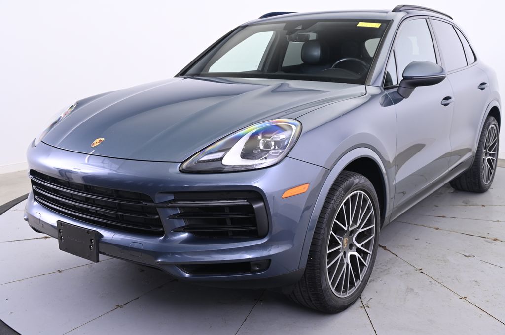 Thumbnail: 2020 Porsche Cayenne - 1