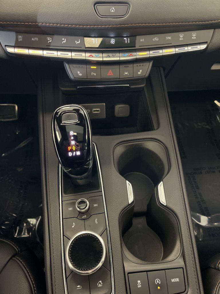 used 2023 Cadillac XT4 car, priced at $28,850