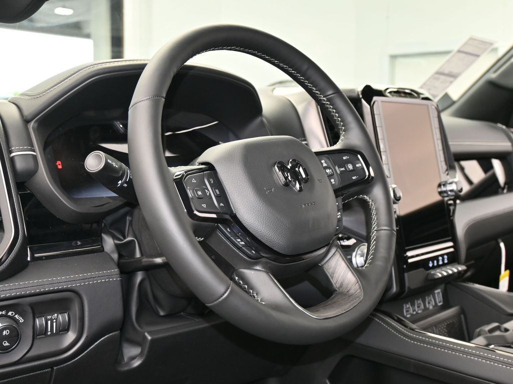 New 2026 Diamond Black Crystal Pearlcoat Ram Limited image 13