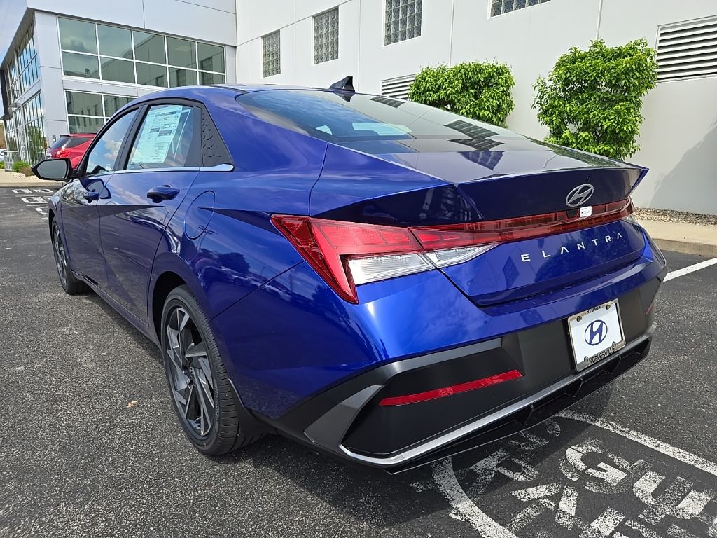 2025 Hyundai Elantra SEL 6