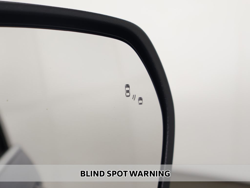 Used 2024 Blue Ford SEL image 3