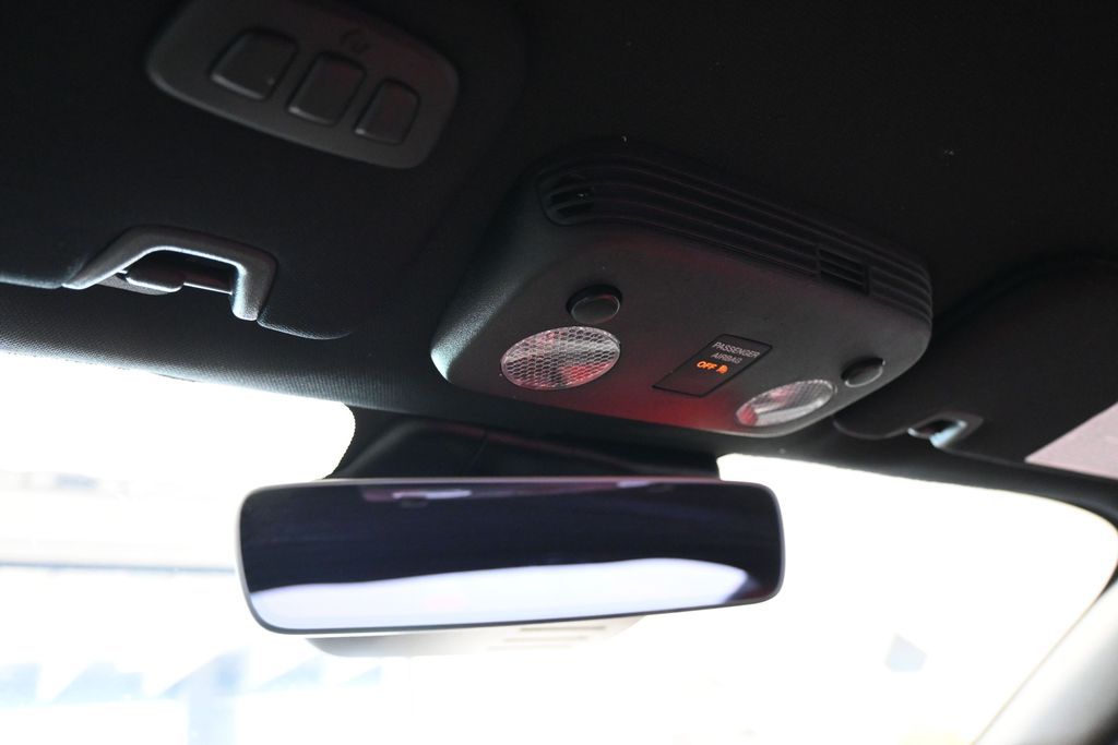 Used 2020 Magnetic Ford GT Premium image 24