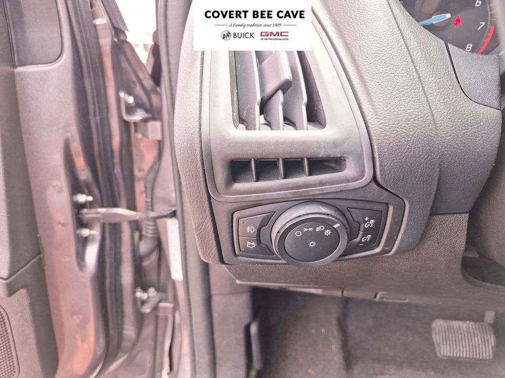 Used Car 2013 Ford Focus  Se For Sale Under $10,000 In Austin, Texas