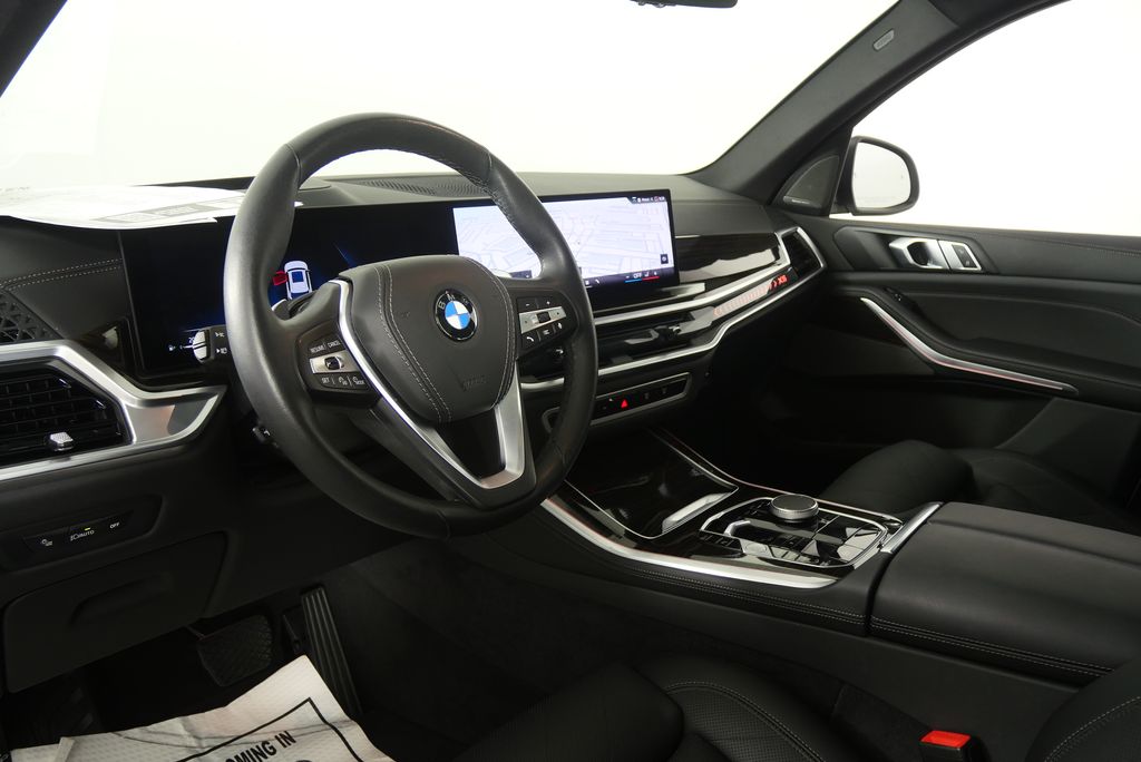 Thumbnail: 2025 BMW X5 - 12