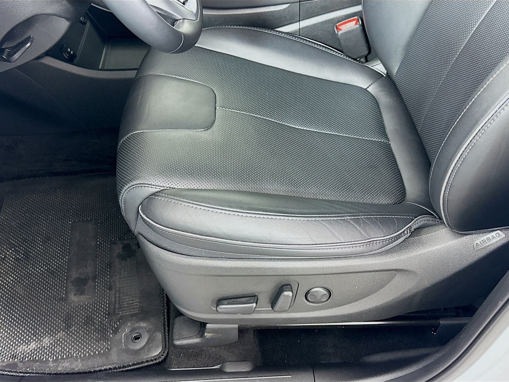 2022 Hyundai Santa Fe SEL 20
