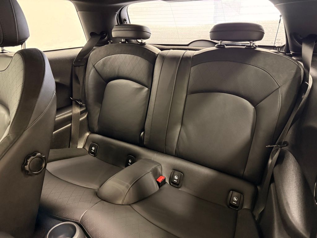 Thumbnail: 2024 MINI Cooper - 21