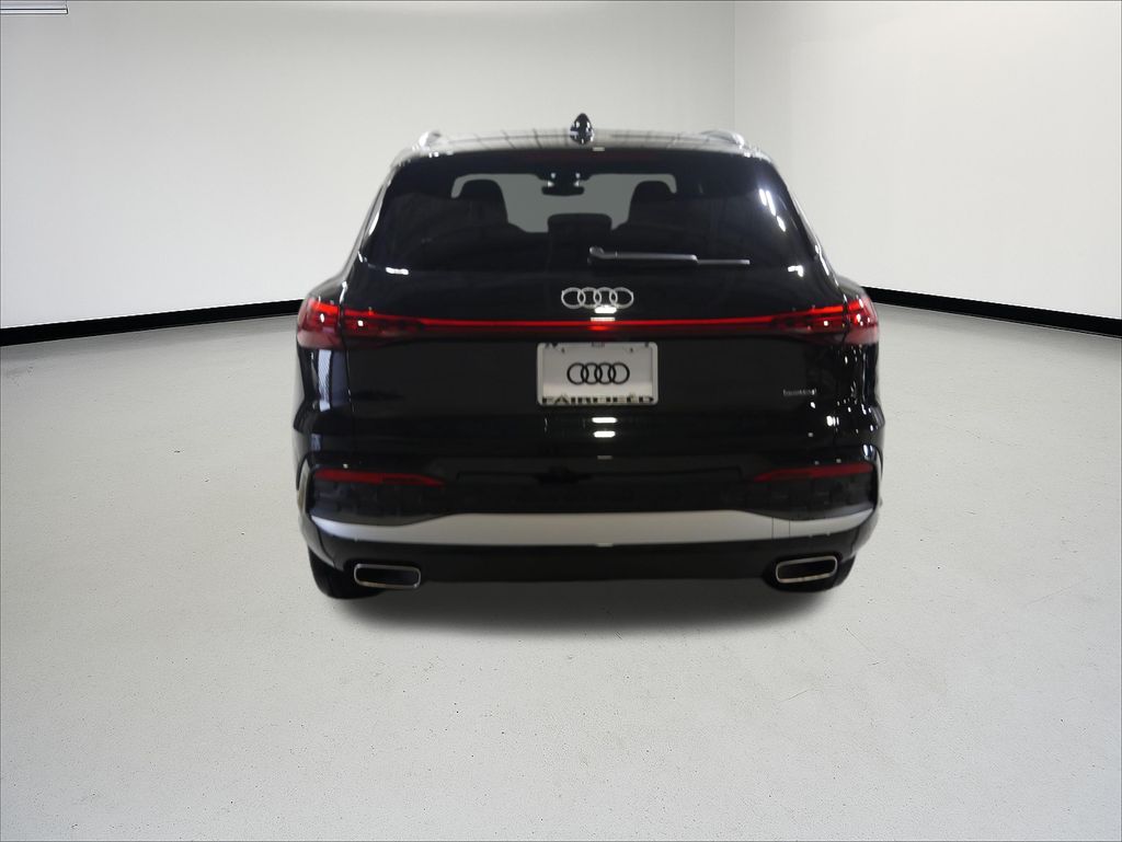 Thumbnail: 2025 Audi Q5 - 4