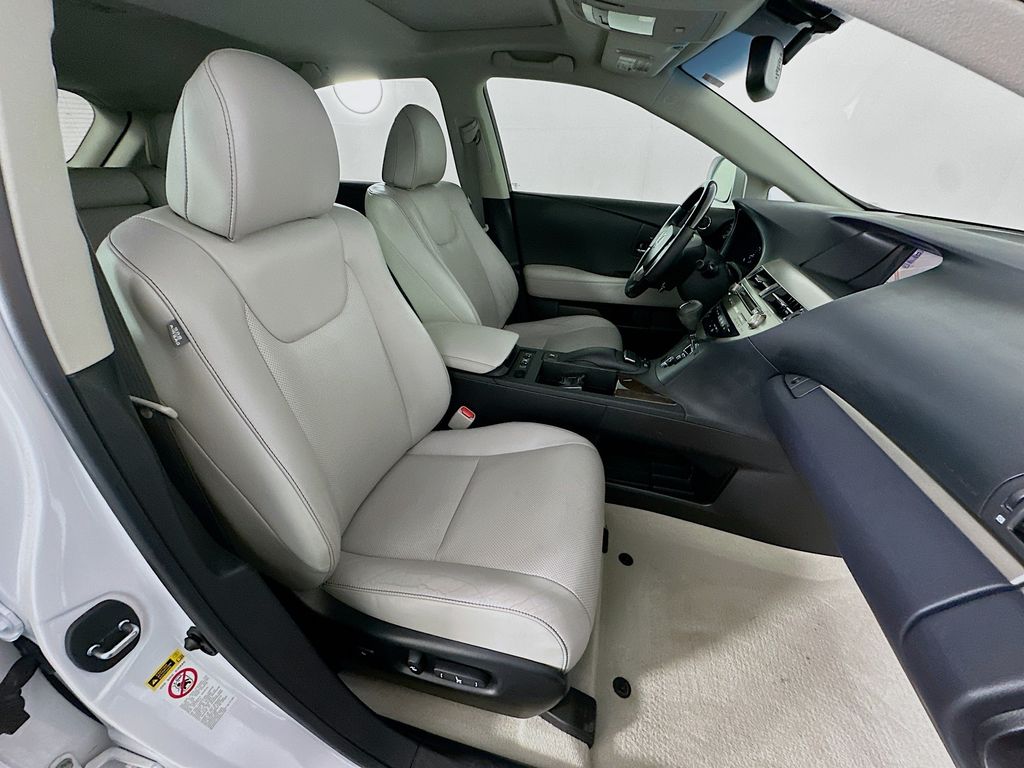 Thumbnail: 2015 Lexus RX - 30