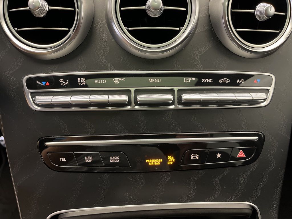 Thumbnail: 2022 Mercedes-Benz GLC - 19