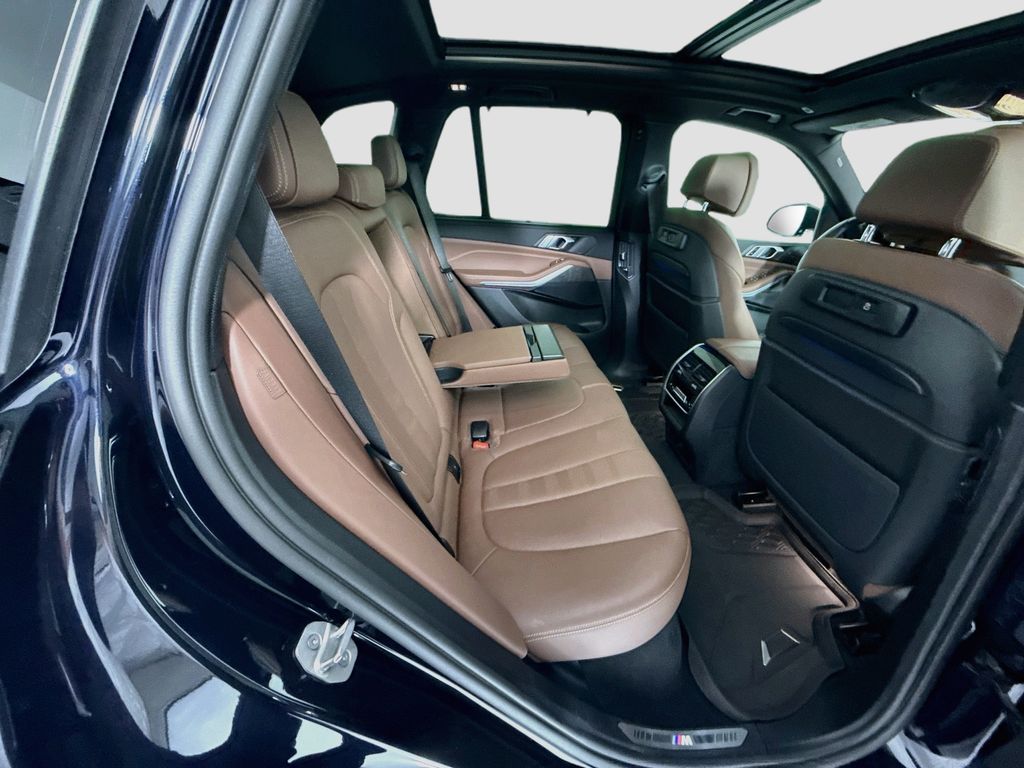 Thumbnail: 2021 BMW X5 - 22