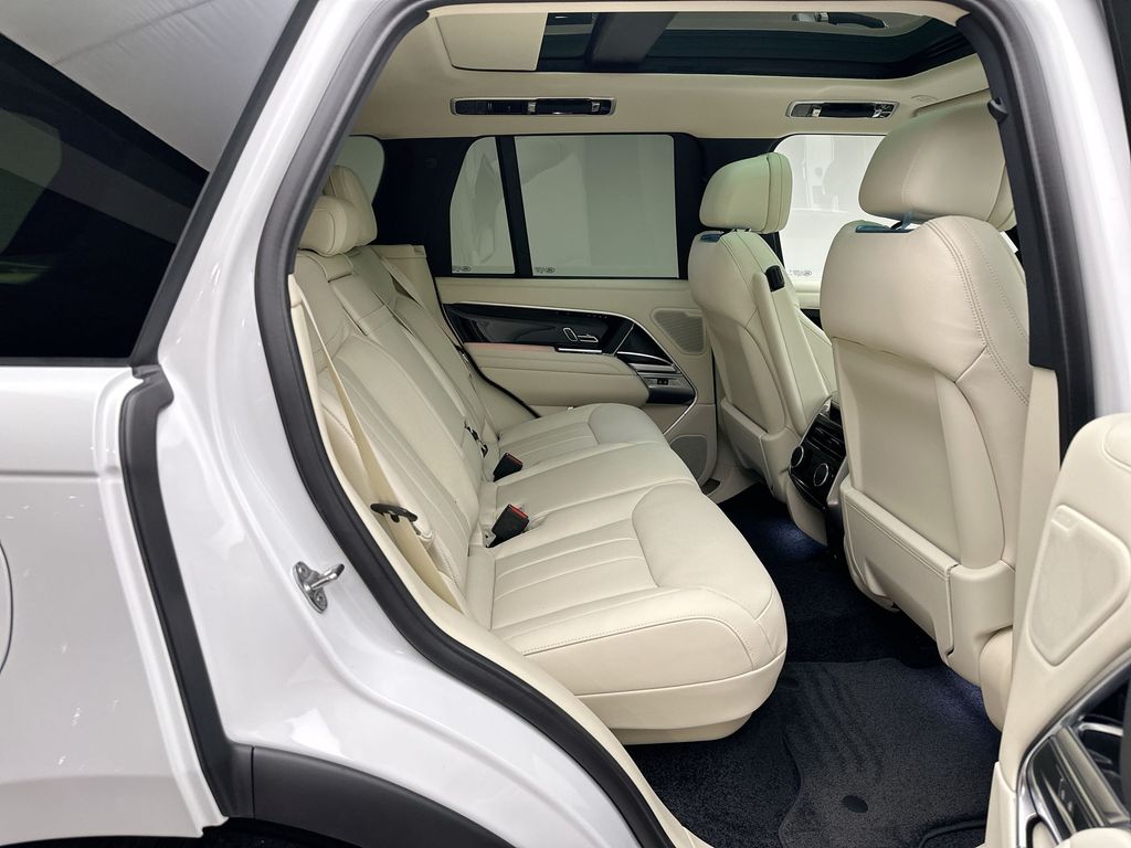 Thumbnail: 2026 Land Rover Range Rover - 19