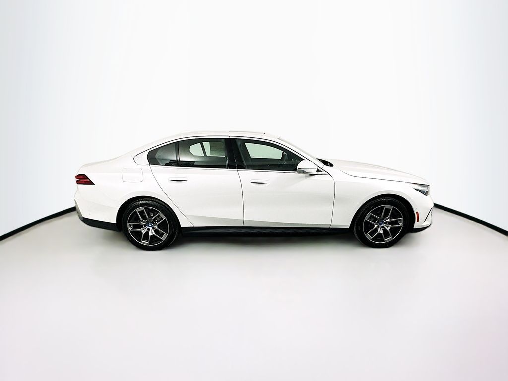 Thumbnail: 2024 BMW i5 - 4