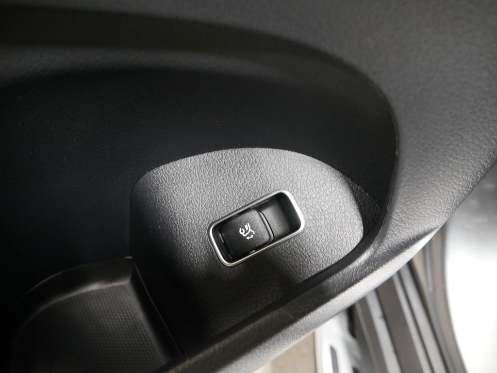 Thumbnail: 2026 Mercedes-Benz GLS - 19