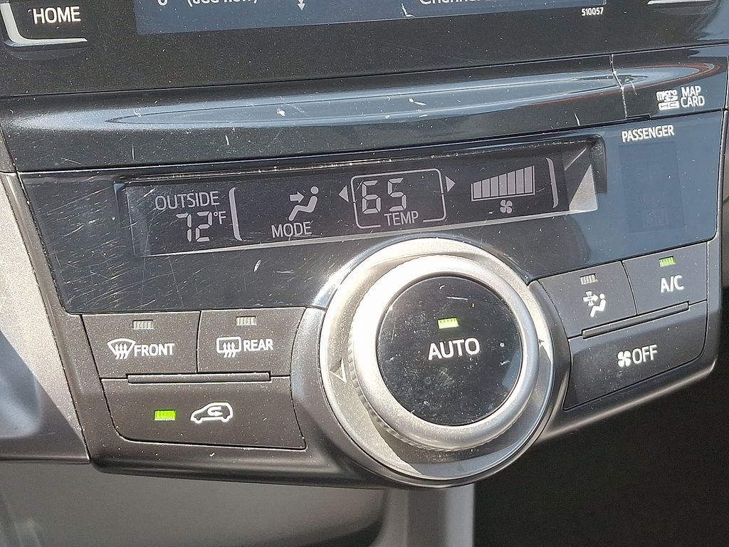 2015 Toyota Prius v Three 16