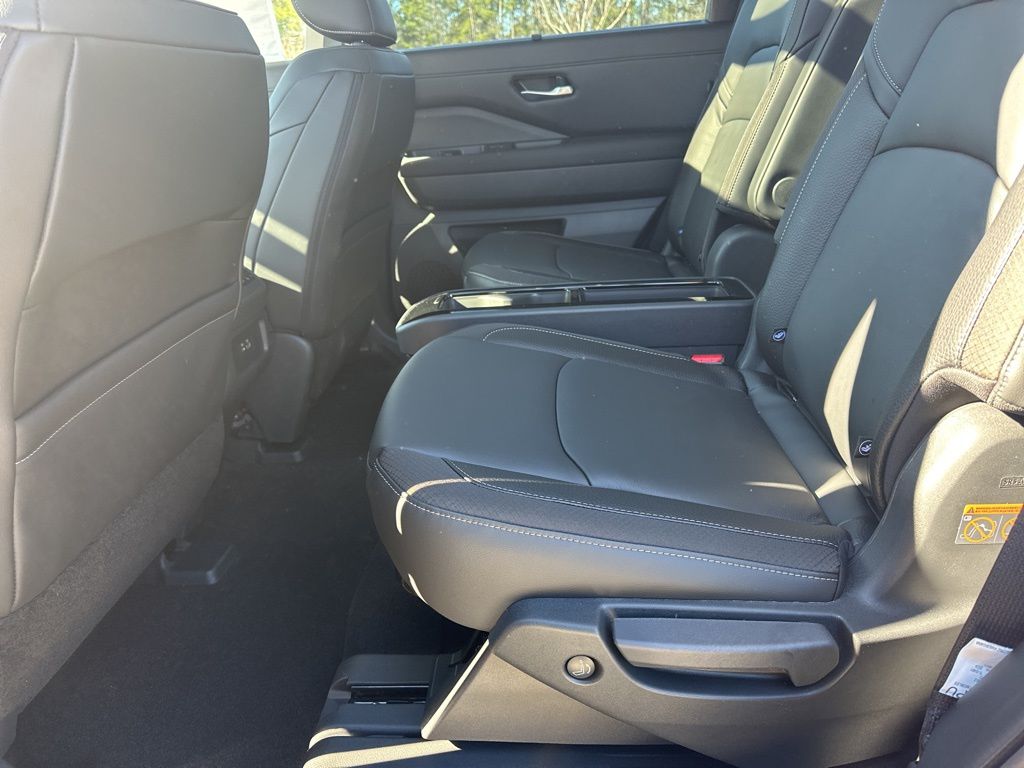 2025 Scarlet Ember Tintcoat Nissan Pathfinder SL FWD SUV