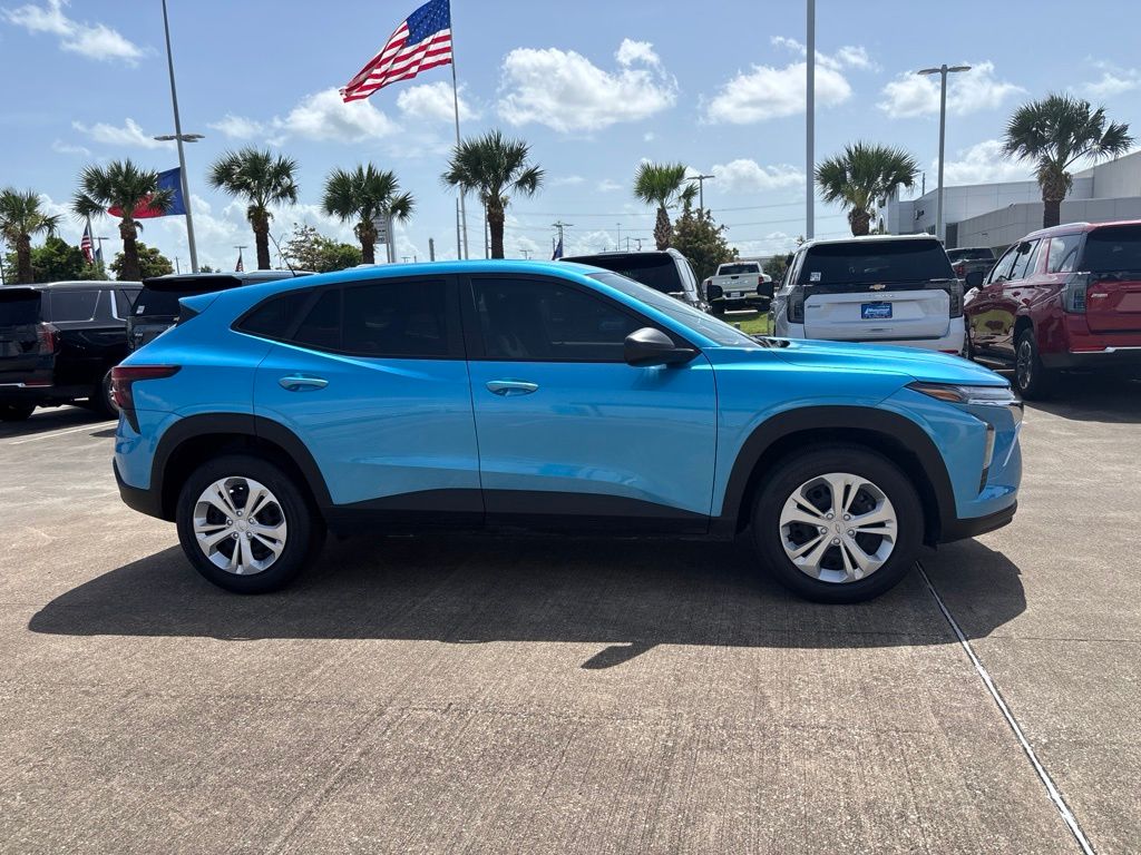 2026 Chevrolet Trax LS - 5