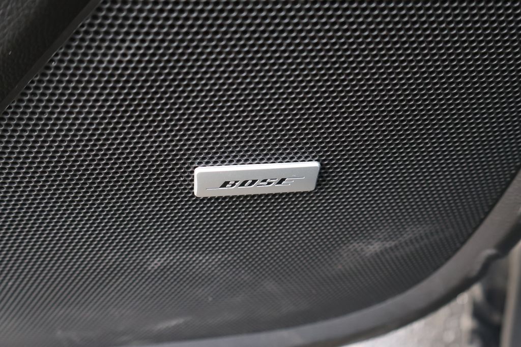 Thumbnail: 2021 Chevrolet Traverse - 14