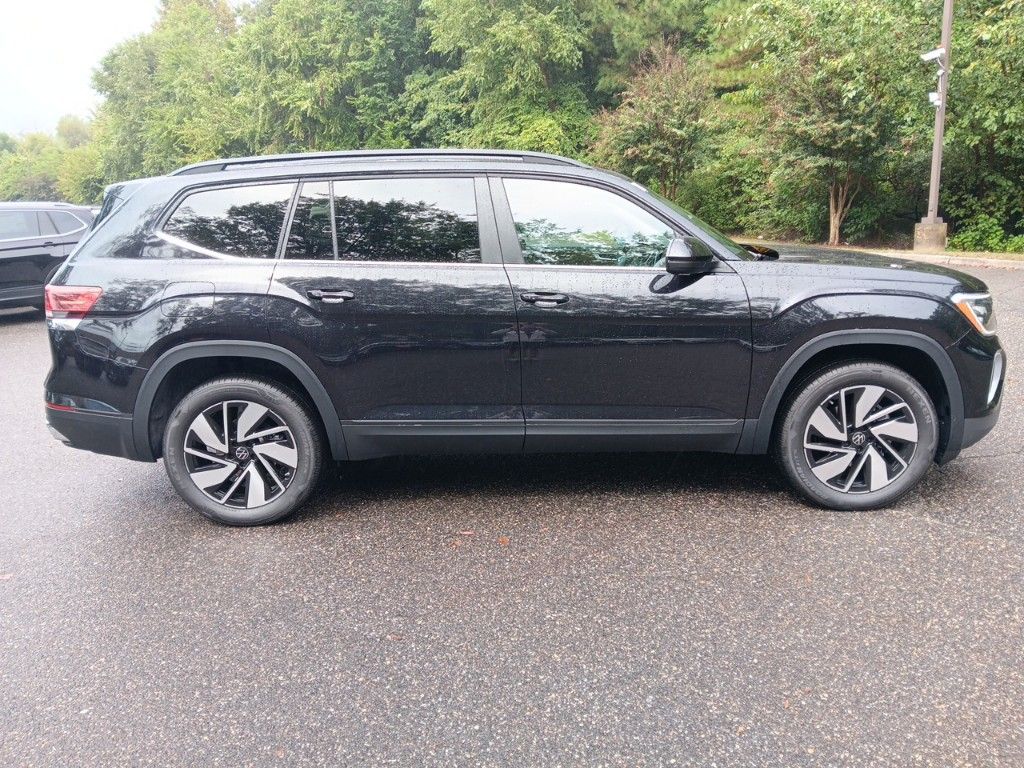 2024 Volkswagen Atlas 2.0T SE w/Technology 6