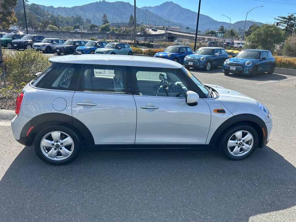 Thumbnail: 2015 MINI Cooper - 8