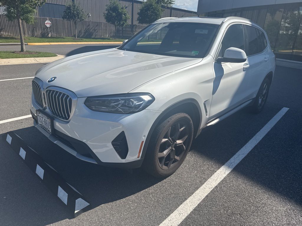 Thumbnail: 2023 BMW X3 - 3