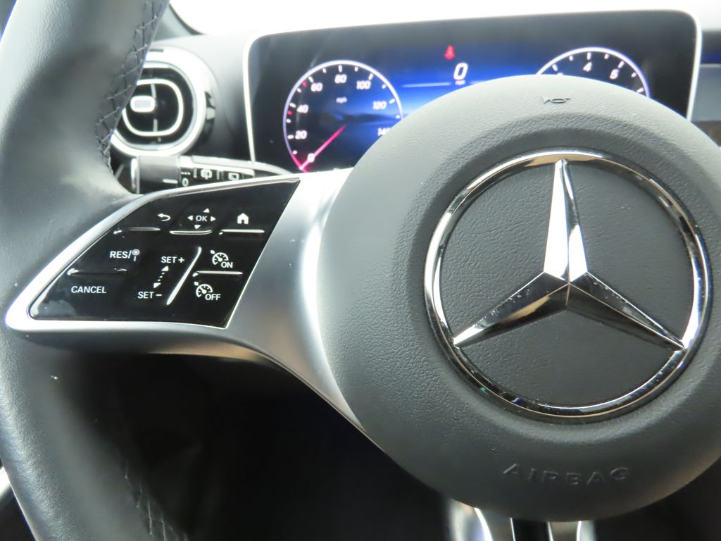 Thumbnail: 2025 Mercedes-Benz GLC - 11