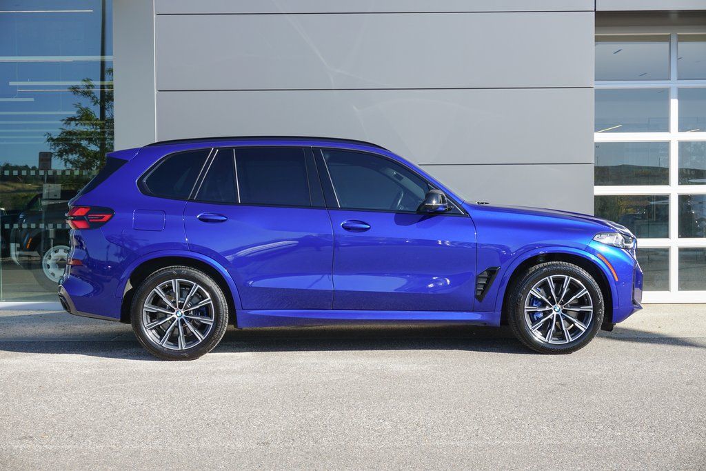 2024 BMW X5 M60i 7