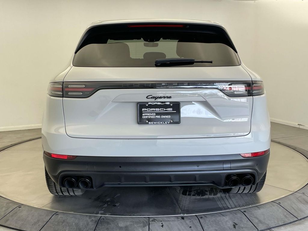 2023 Porsche Cayenne E-Hybrid Platinum Edition - 5