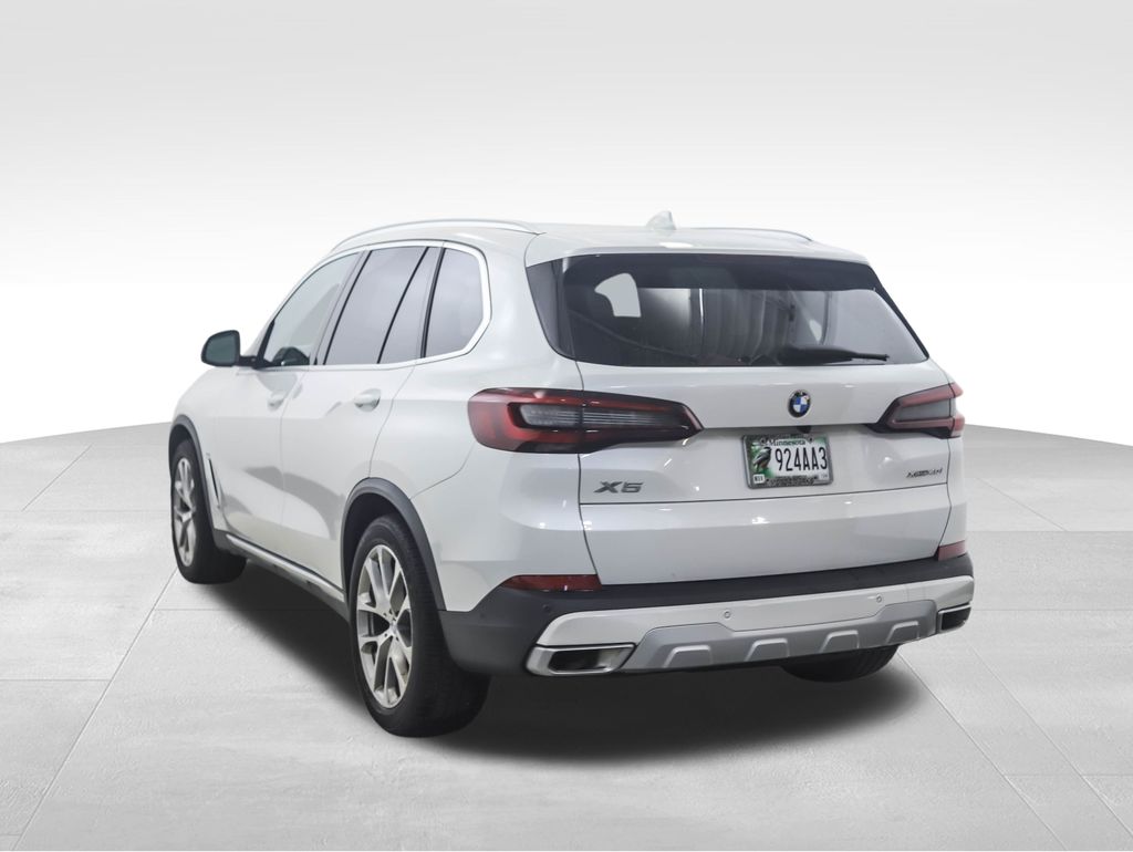 Thumbnail: 2022 BMW X5 - 3