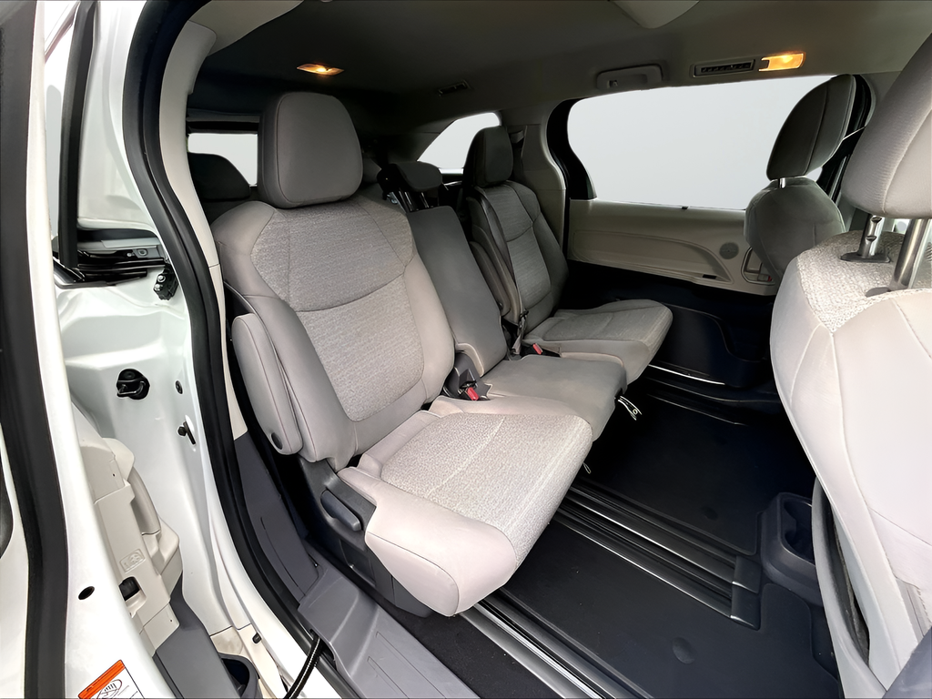 Used 2023 Toyota Sienna LE 4D Passenger Van