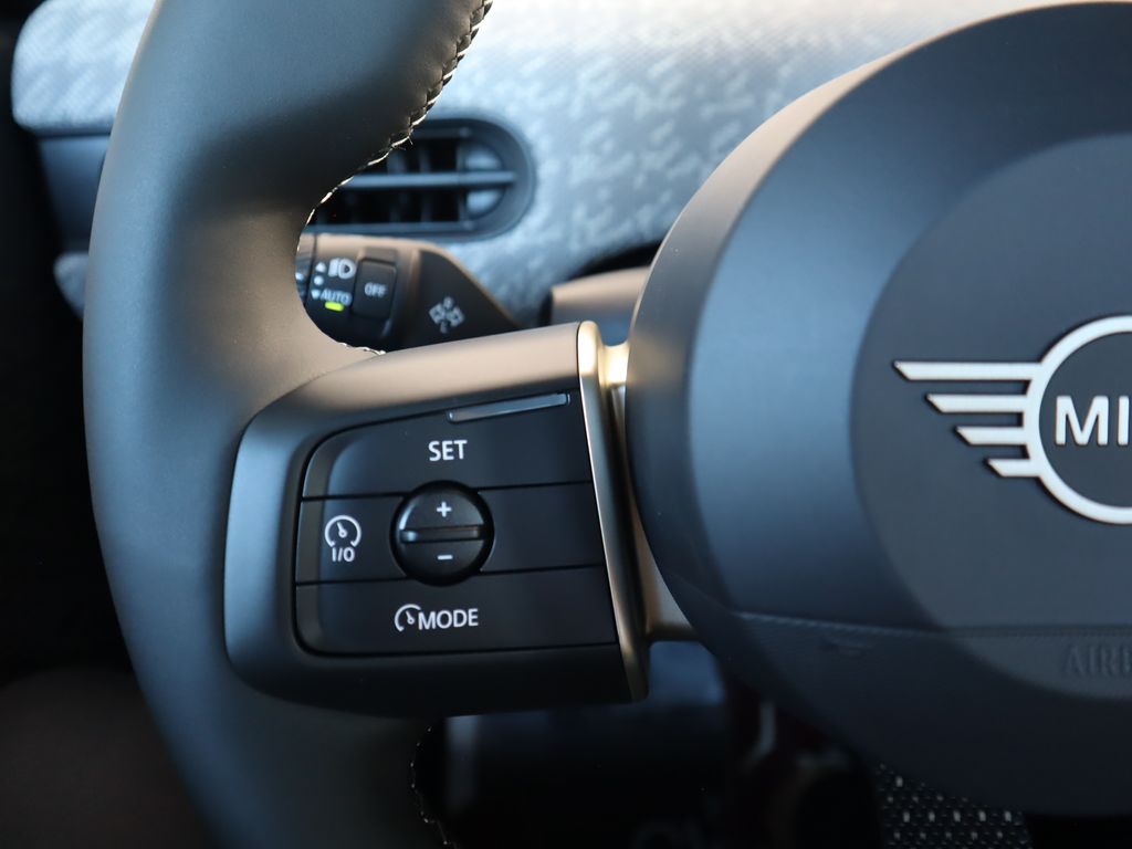 Thumbnail: 2026 MINI Cooper - 11