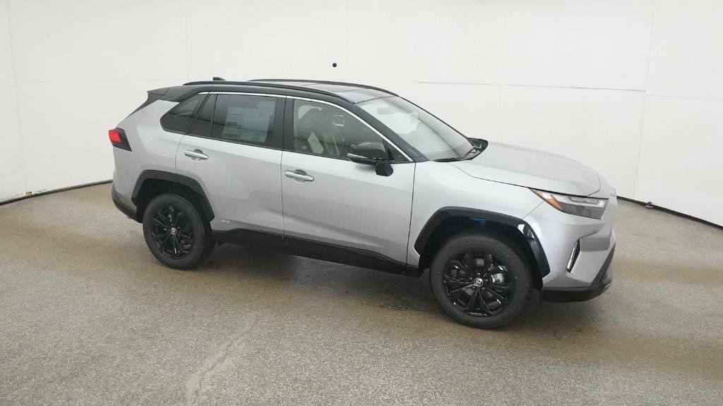 Thumbnail: 2025 Toyota RAV4 - 5
