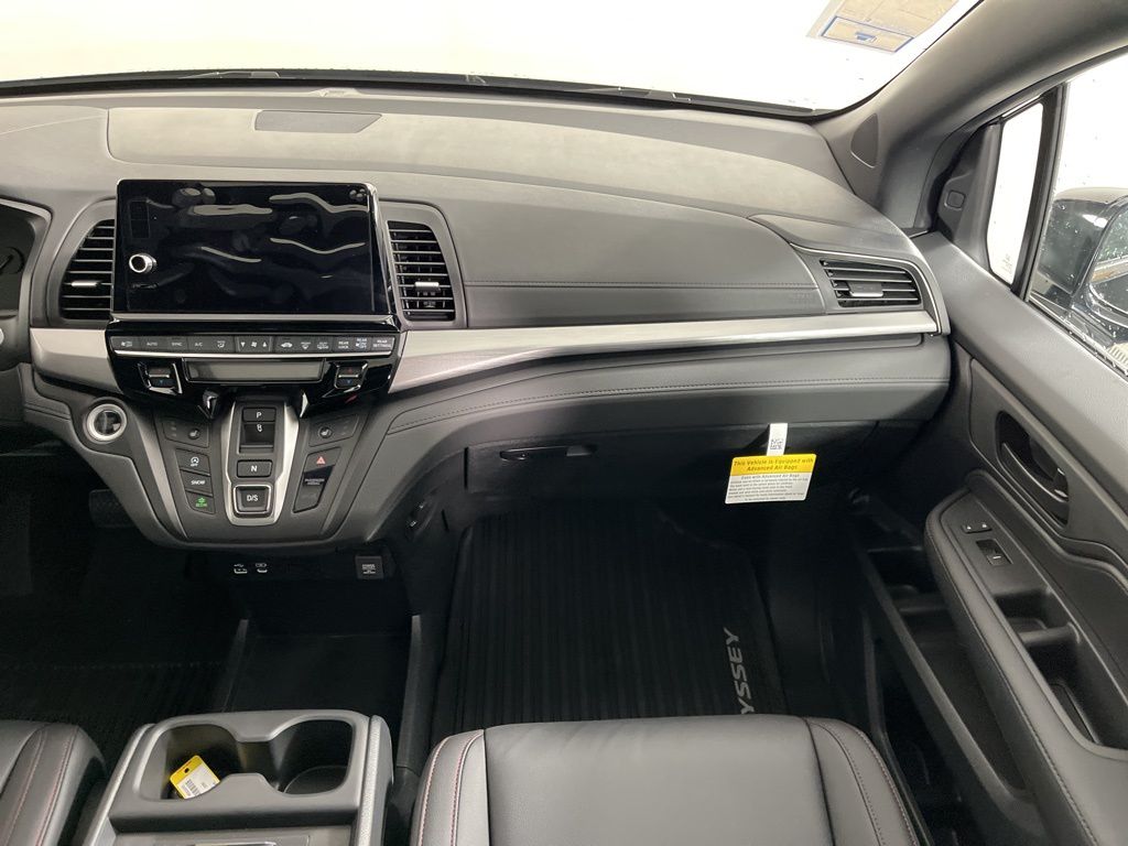 Thumbnail: 2026 Honda Odyssey - 16