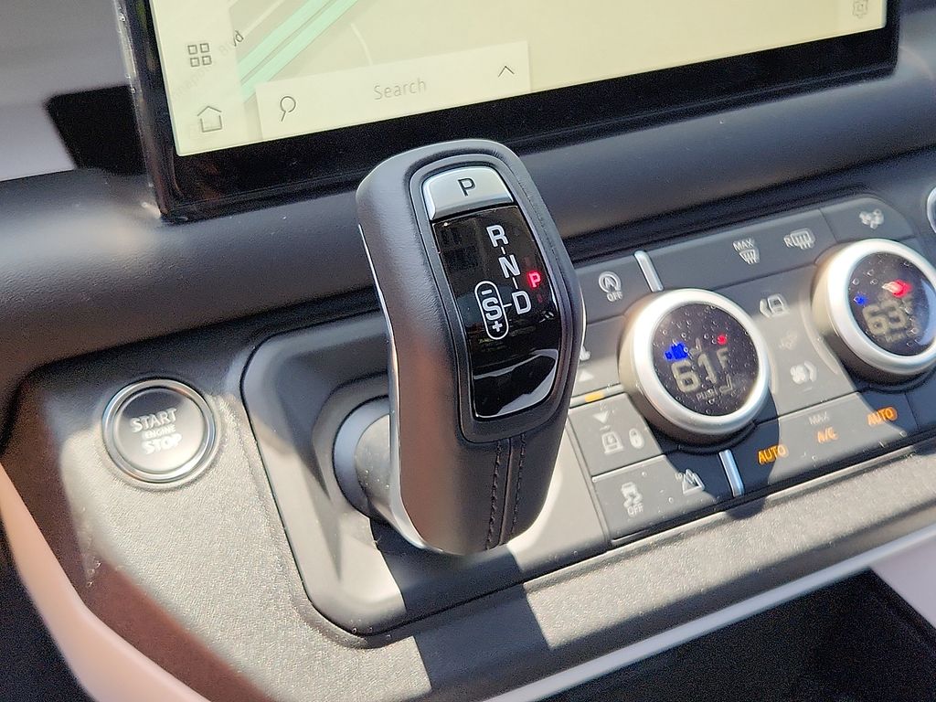 Thumbnail: 2025 Land Rover Defender - 9